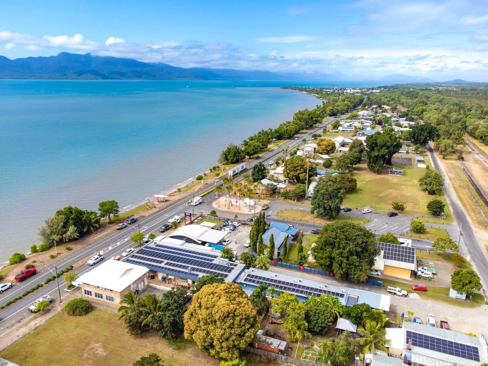 Nightcap At Marine Hotel Cardwell Exterior foto